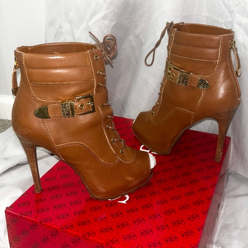 Women’s Guess Brown Lace-Up Ankle Boots